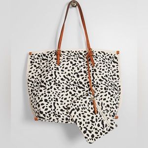 Street Level NWT Malorie Tote